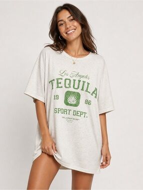 The Laundry Room Heather Gray Tee with Green Tequila Graphic. NWT